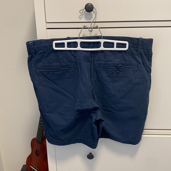 Mens 34 waist gap blue shorts 2 pairs - Picture 2 of 3